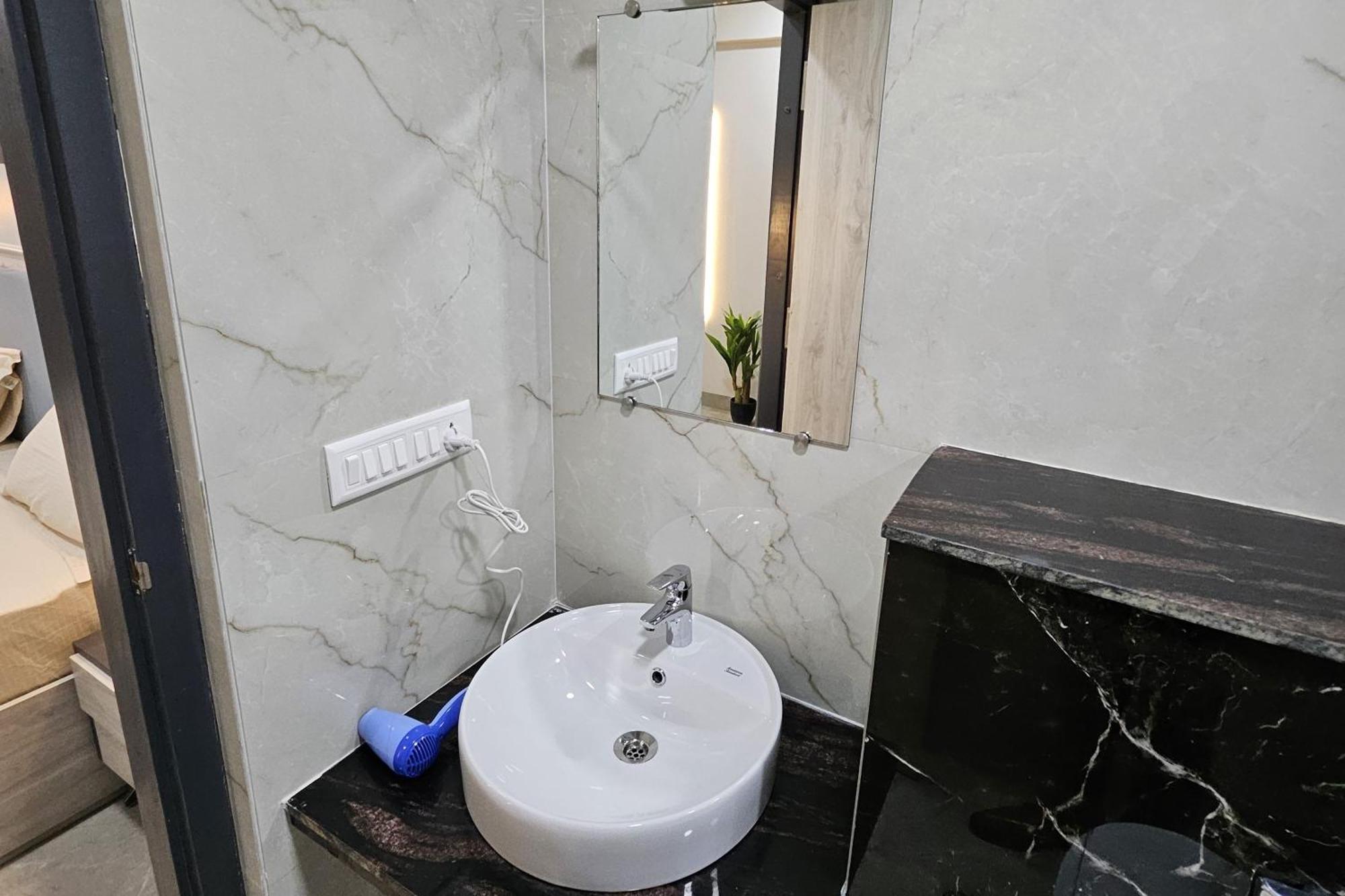 Urban Suites By Blusalzz, Jaipur - Rajasthan Экстерьер фото